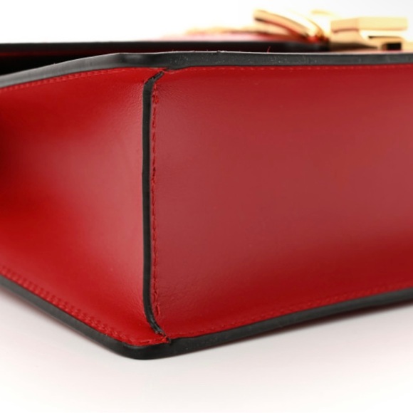 Gucci Red Leather Sylvie Shoulder Bag ✨LIKE NEW✨ - Picture 9 of 16